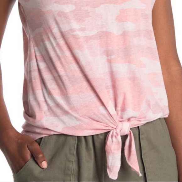 NWT Lucky Brand Women Tie Front Top MSRP $49.50 Pink Camo Médium - Picture 3 of 11